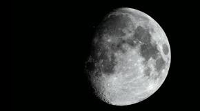 Měsíc - časosběrný záběr